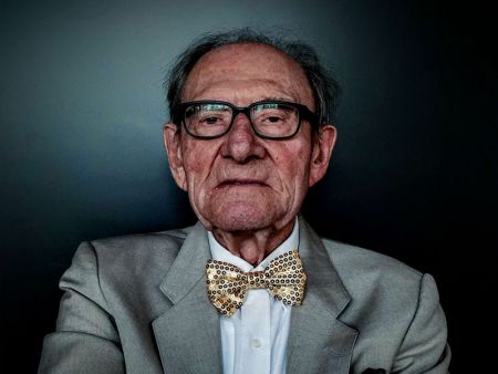 popularizer of oceanography John Travolta